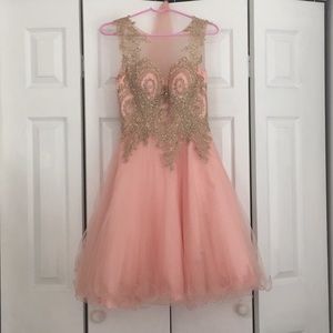💞 Blush pink and gold Prom dress